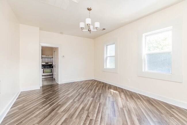 Foto del edificio - 2227 W 19th St