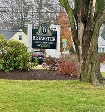 Building Photo - 47 Brewster Rd