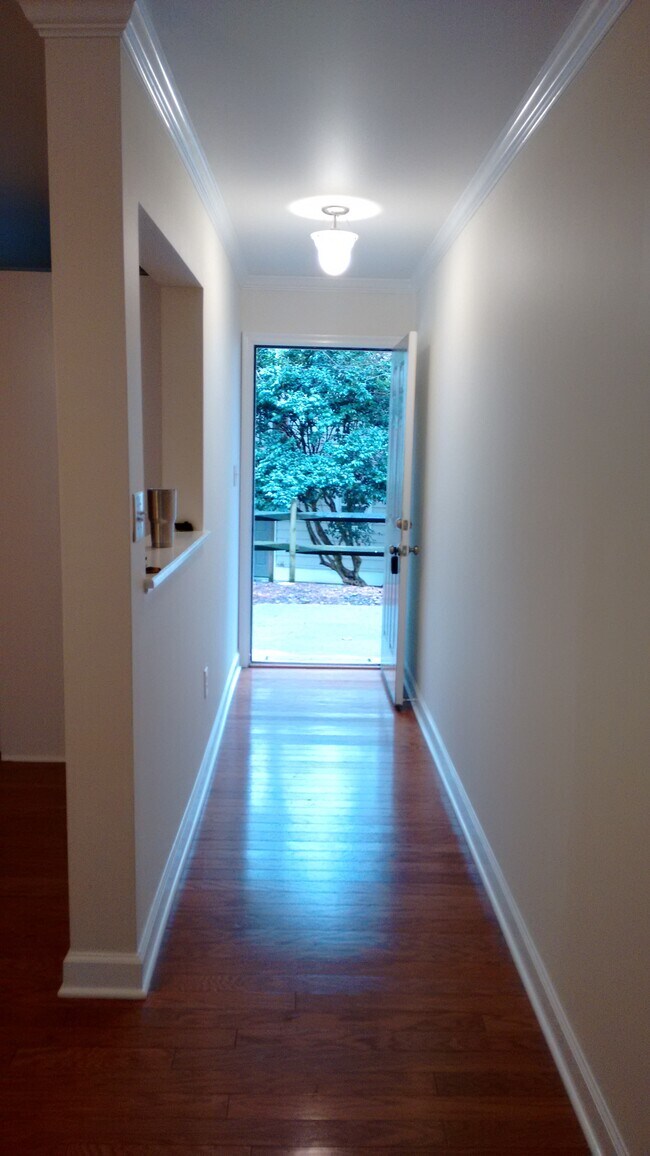 Foto del edificio - 1513 E Franklin St
