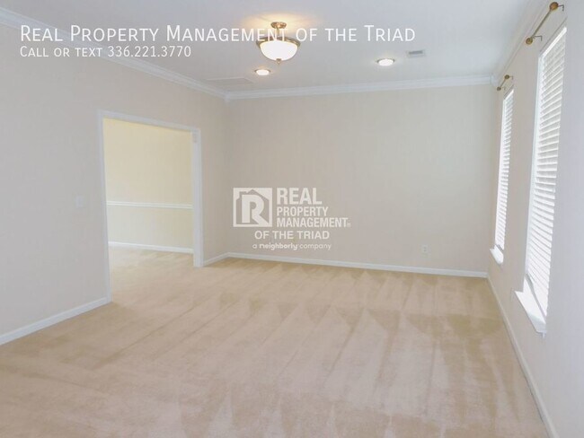 Foto del edificio - *NW High School* Lovely 4BR/2.5BA Home off...