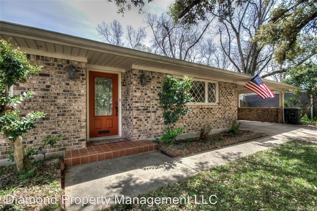 Primary Photo - 4 br, 3 bath House - 5739 Lovers Lane