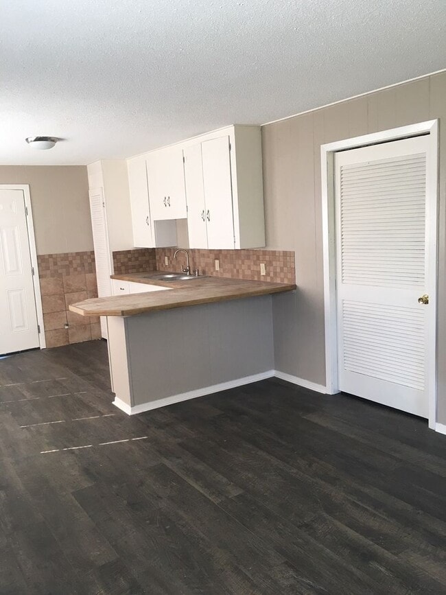 Building Photo - 1 Bedroom 1 Bath