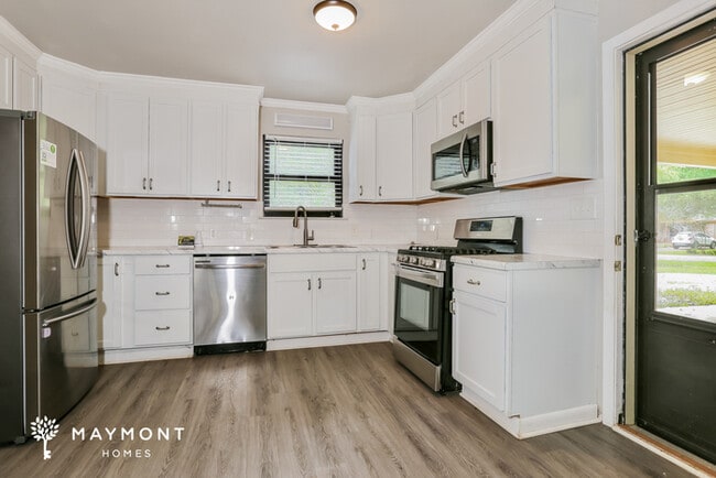 Building Photo - 10501 Laddie Dr