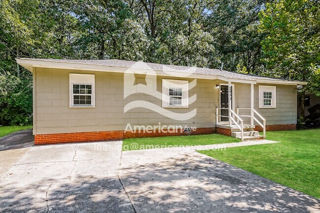 Foto del edificio - 2952 Woodside Dr