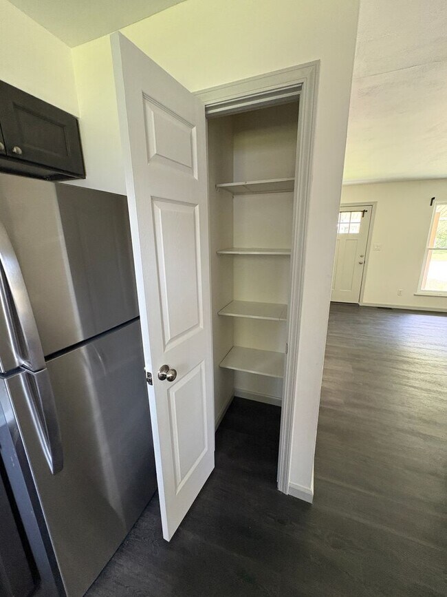 Foto del edificio - 3BR-1BA Single-Family House - Warrenton MO 63383