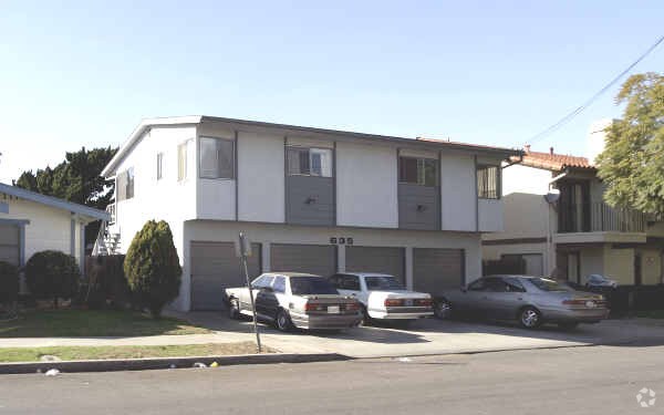 Foto del edificio - 635 Coronado Ave