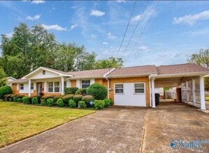 Building Photo - 3809 Saturn Dr SW