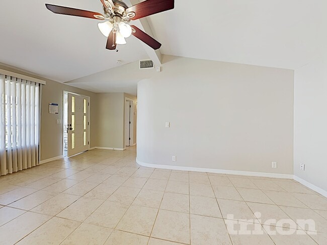 Building Photo - 514 Calhoun Ave