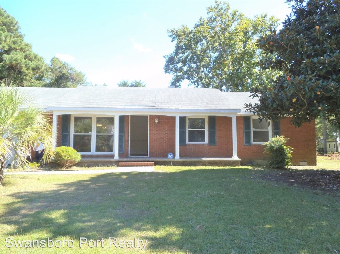 Primary Photo - 3 br, 1.5 bath House - 205 Yaupon Drive