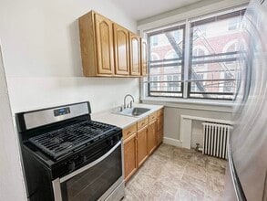 Building Photo - 53 1st St