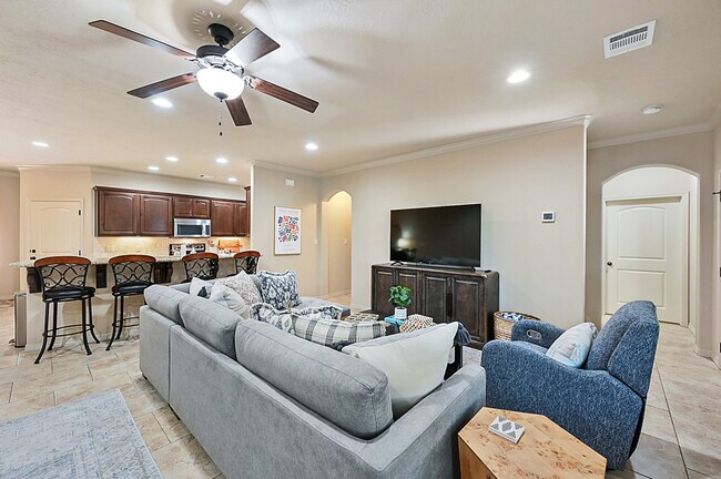 Foto del edificio - 1416 Cres Ridge Dr