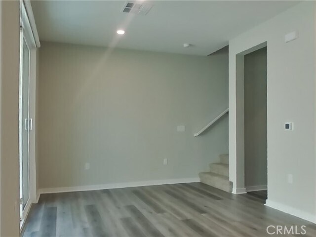 Foto del edificio - 28209 Dwight Dr