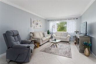 Building Photo - 1010 Manatee Rd