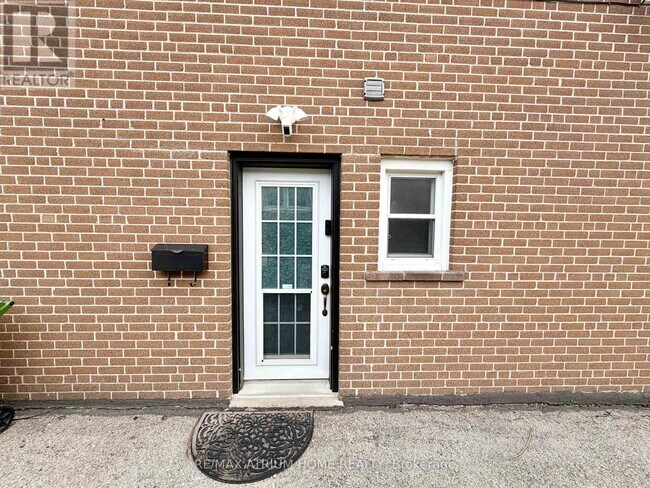 Building Photo - 49 Howbert Dr