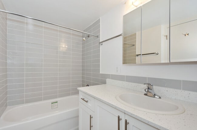 Building Photo - Kerrisdale Towers A & B