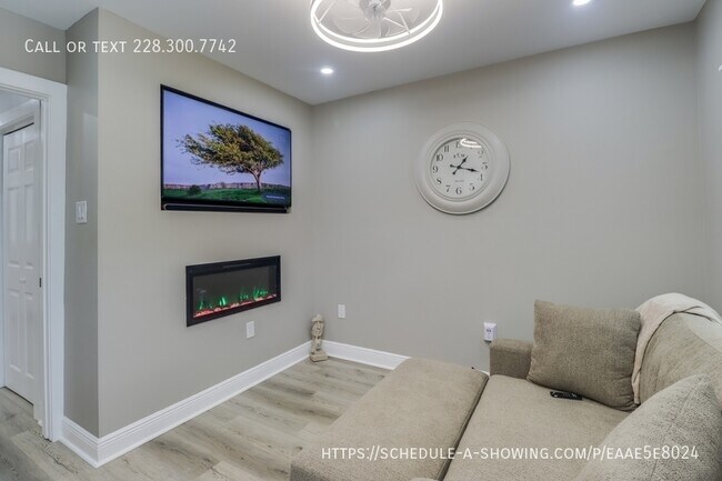 Foto del edificio - 508 Tasha Dr