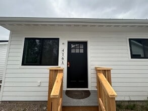 Building Photo - 414 Maple Dr