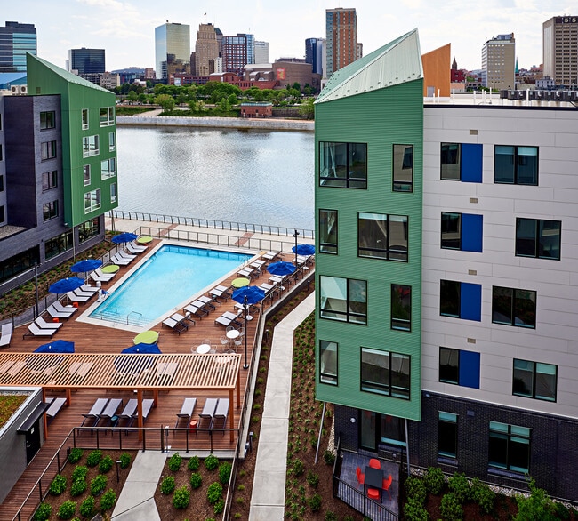 Dey & Bergen Apartments in Harrison, NJ