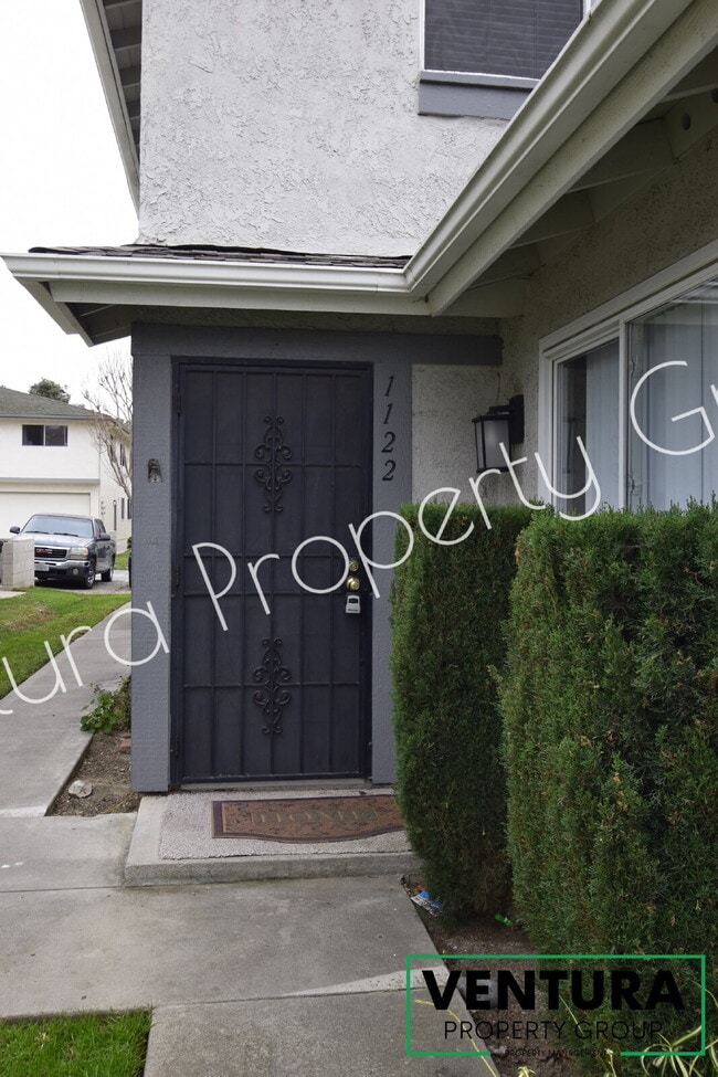 Building Photo - 1122 Acadia Pl