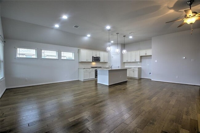 Building Photo - 4125 Gildas Path