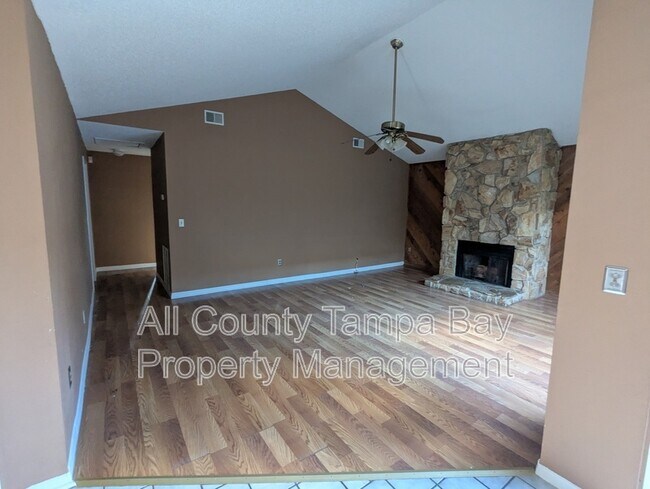 Foto del edificio - 10914 Landon Ln