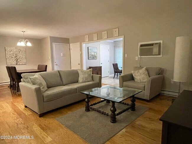 Foto del edificio - 16 Rutland Ct
