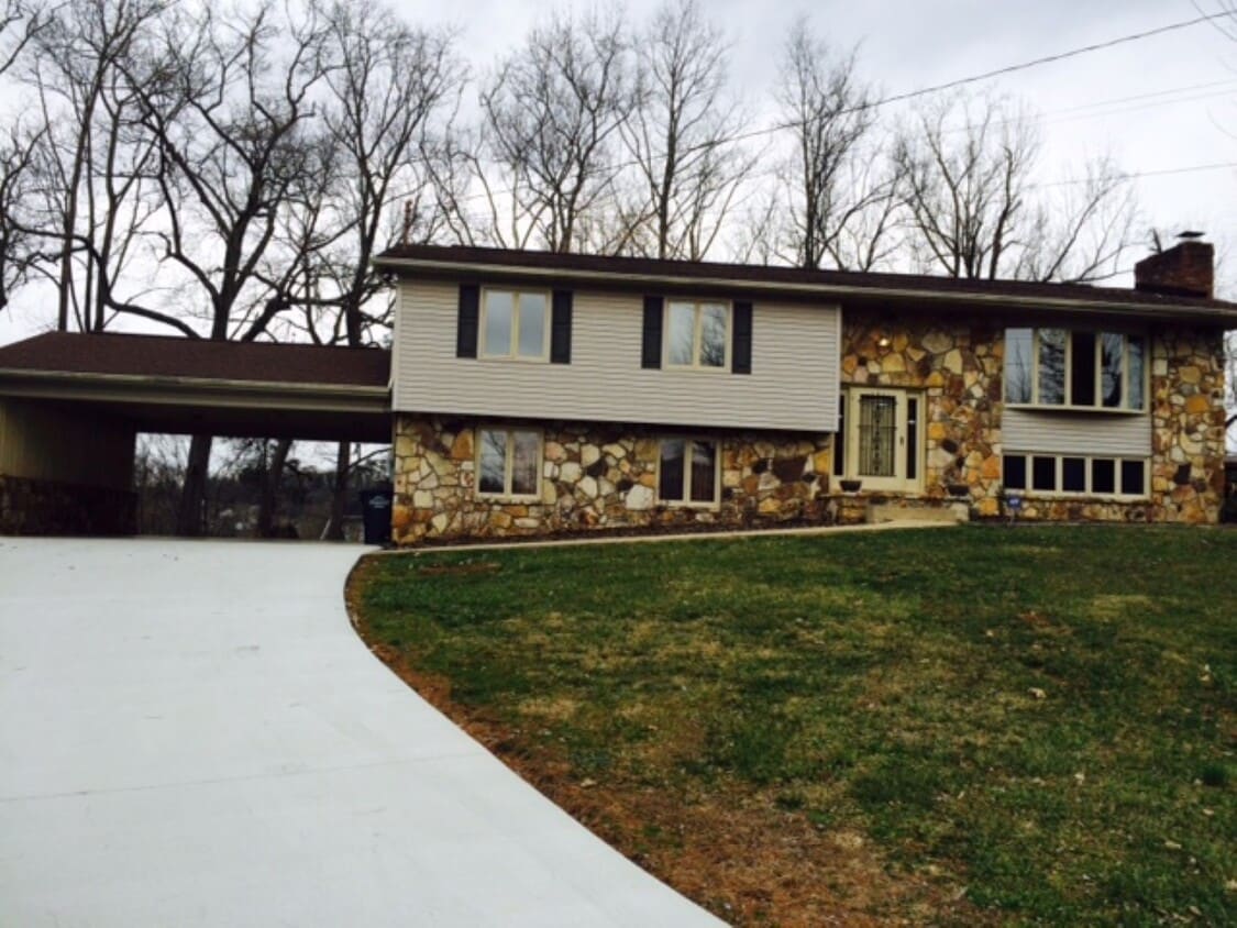 Primary Photo - 124 Arlington Cir