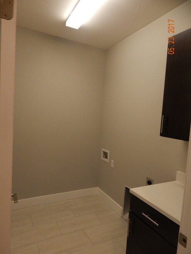Building Photo - 6641 Summerwood Trial