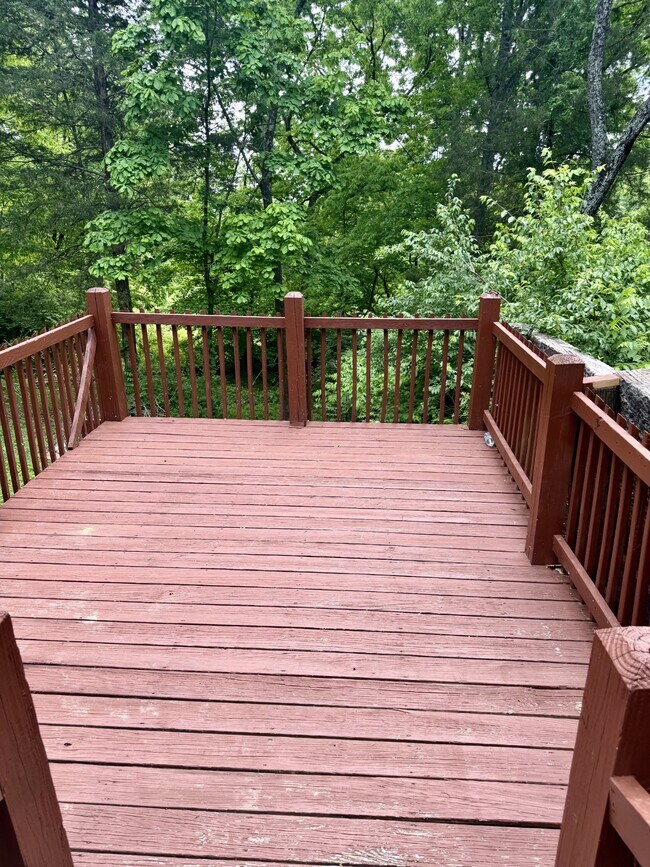 Foto del edificio - 7035 Willowick Dr