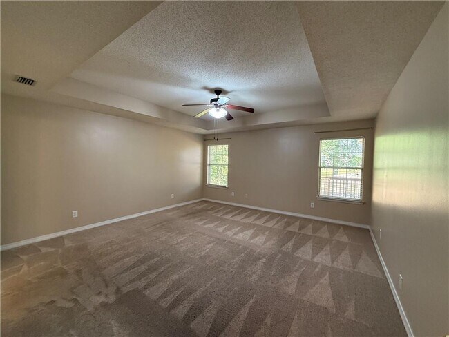 Building Photo - 10154 Waterford Way