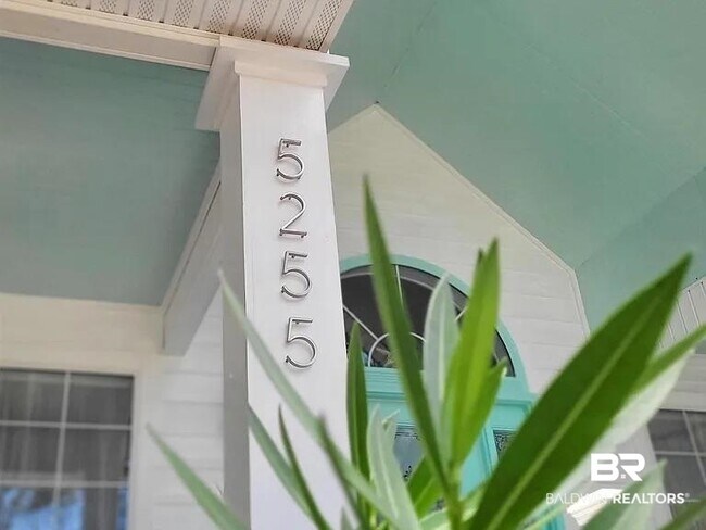 Foto del edificio - 5255 Pine Rd