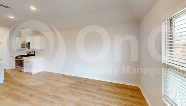 Foto del edificio - 553 Brk Vw Dr