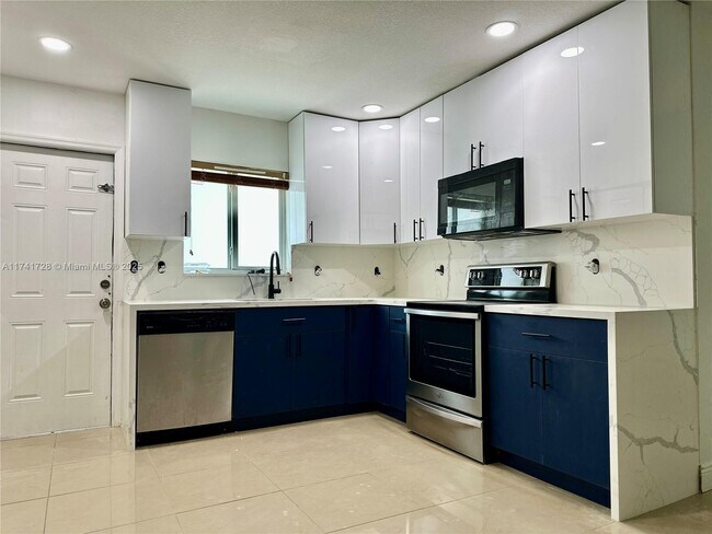 Foto del edificio - 513 NW 77th St