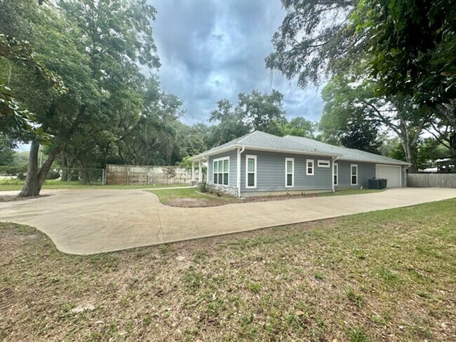 Foto del edificio - 14278 St. Hwy 20 Niceville FL 32578
