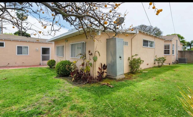 Foto del edificio - 2452 Colby Ave