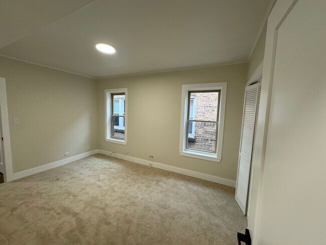 Building Photo - 7922 Karlov Ave