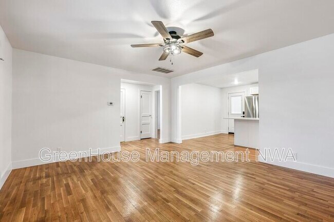 Building Photo - 1111 N 10th St