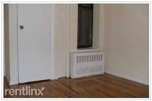 Building Photo - 201 W 82nd St