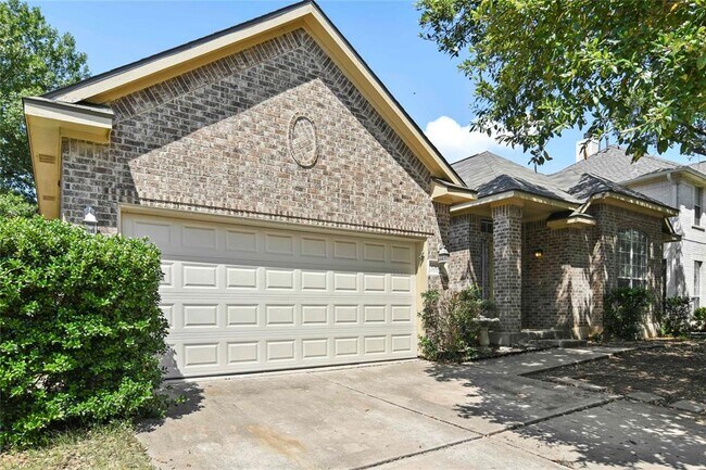 Foto del edificio - 17504 Lake Pines Dr