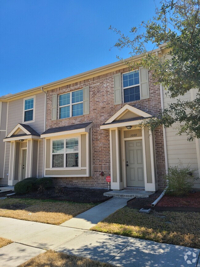Building Photo - 3080 Peyton Brook Dr