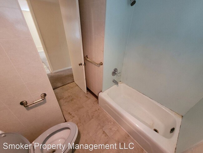 Foto del edificio - 2 br, 1 bath House - 67 West Church Street A