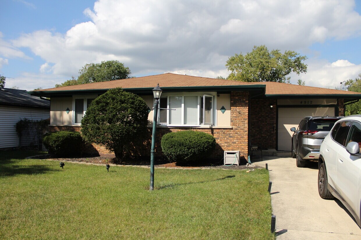 Foto principal - 4912 157th St
