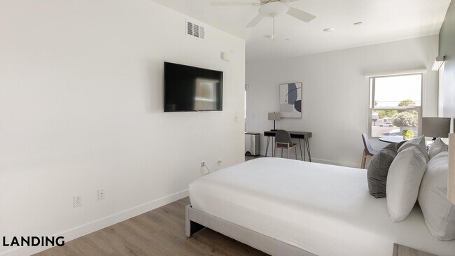 Foto del edificio - 2555 N Rancho Dr