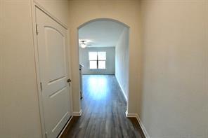 Foto del edificio - 614 Arlington Park Ct