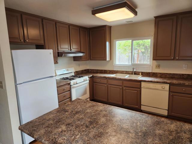 Building Photo - 487 Orsett St