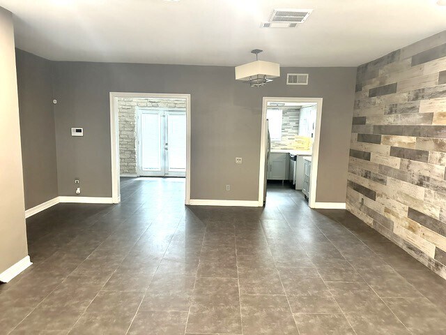 Foto del edificio - 11710 Southlake Dr