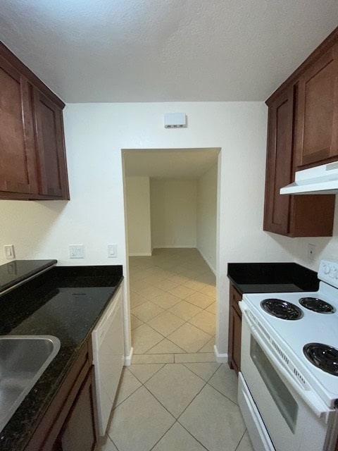 Building Photo - 3116 Lake Dr