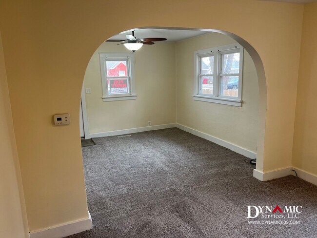 Foto del edificio - 3 Bedroom, 1 Bathroom House By Augustana & USF