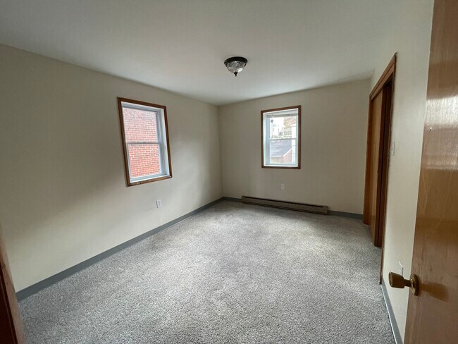Foto del edificio - 111 Sunbury St