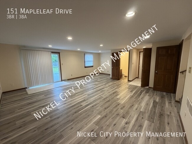 Building Photo - 151 Mapleleaf Dr